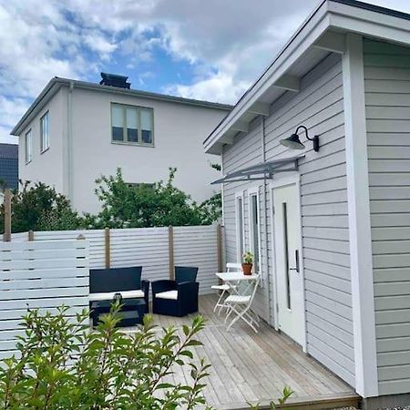 Вилла Tiny House! Вестервик Экстерьер фото